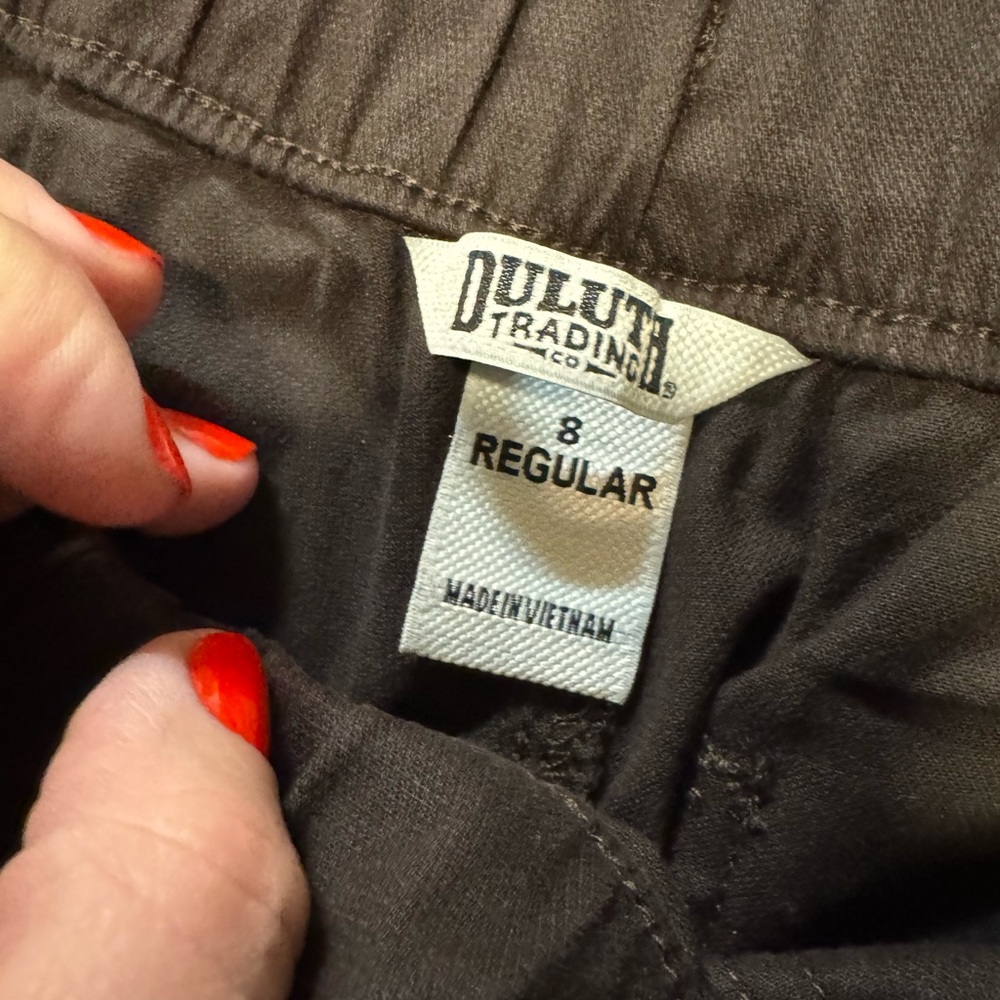 NWT Duluth Trading Co Women’s Dobby Pull-On Pants, Size 8/Regular, Dark Brown - Picture 3 of 4